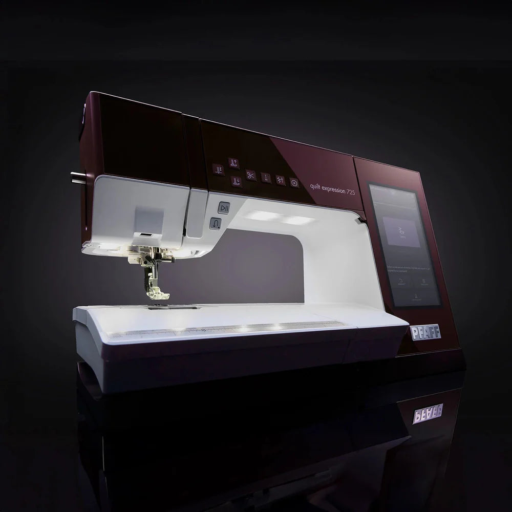 PFAFF® quilt expression™ 725 Sewing Machine - Classroom Machines